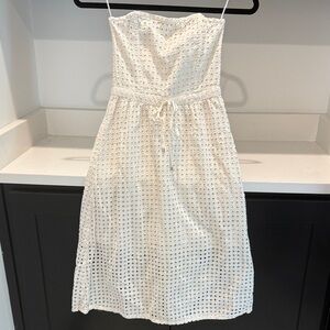 H&M Off White Strapless Eyelet Dress. Size 2
